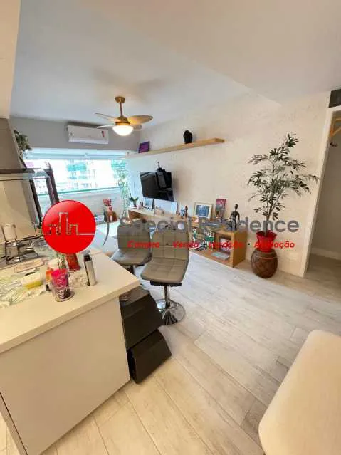 Apartment with 2 bedrooms, 3 bathrooms and a glass balcony — photo 5