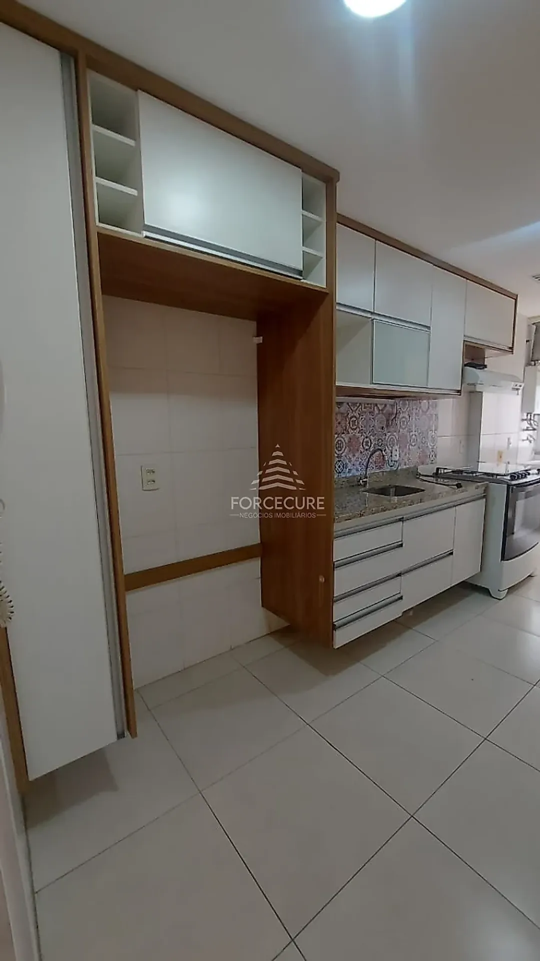 2-bedroom apartment, 1 with its own bathroom, 111 m² — photo 6