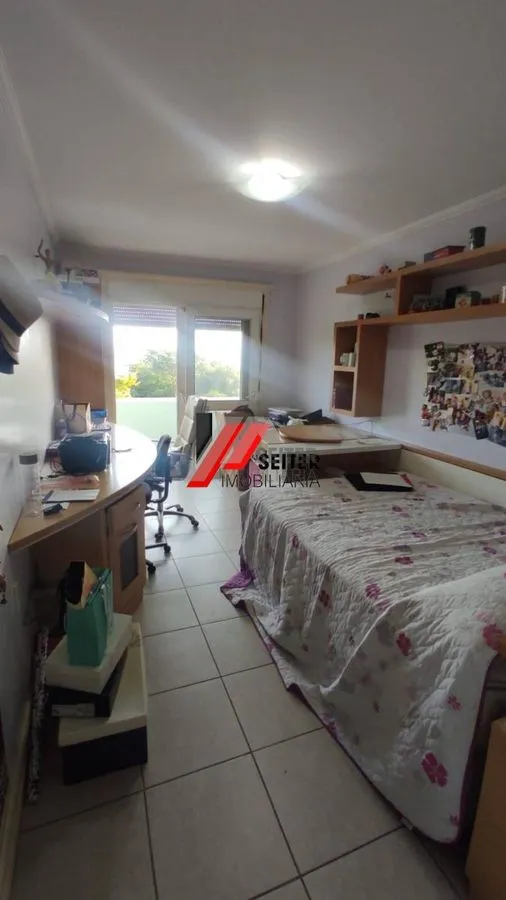 Rental house with 5 bedrooms and an open-plan kitchen — photo 48