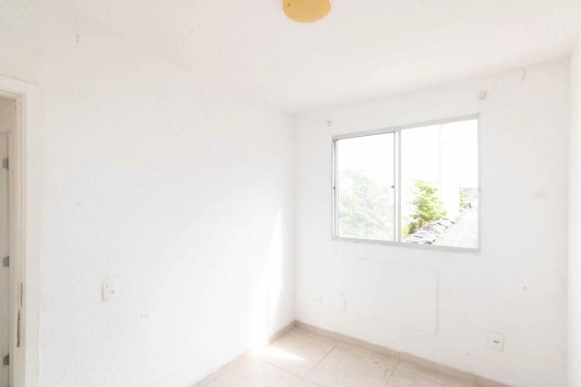 2-bedroom rental apartment with a balcony — photo 20