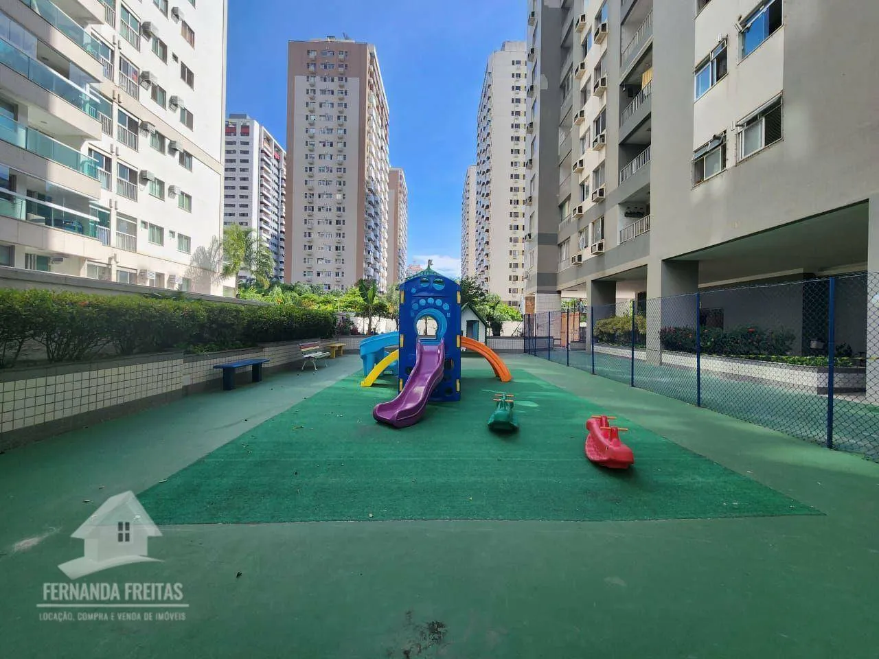 197 m² apartment on the 22nd floor with a private garden — photo 54