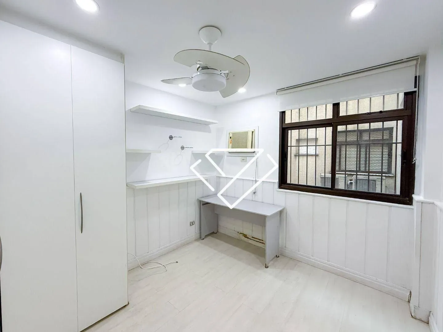 Apartamento com 4 quartos, 3 banheiros e varanda fechada — photo 22