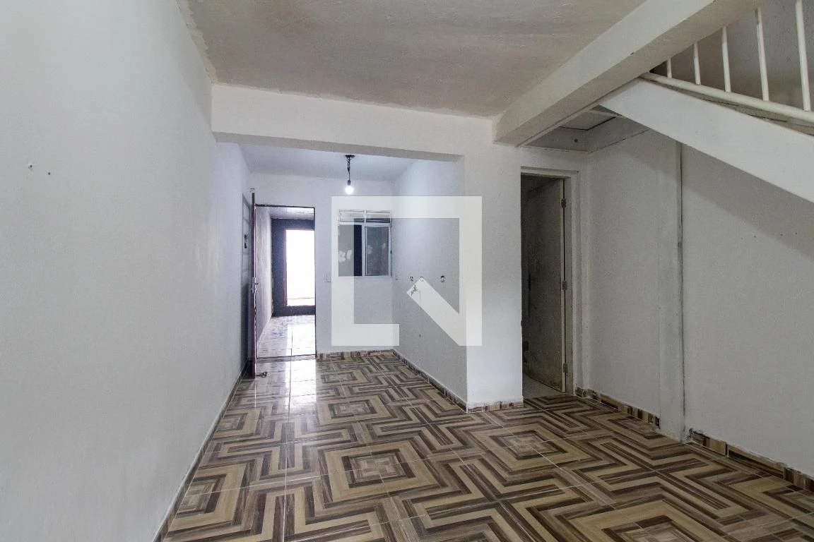 One-bedroom house with a washing machine in Curitiba — photo 12