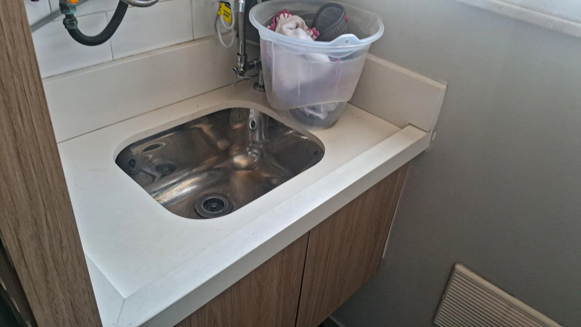 48 m² apartment with a home office and a washing machine — photo 17