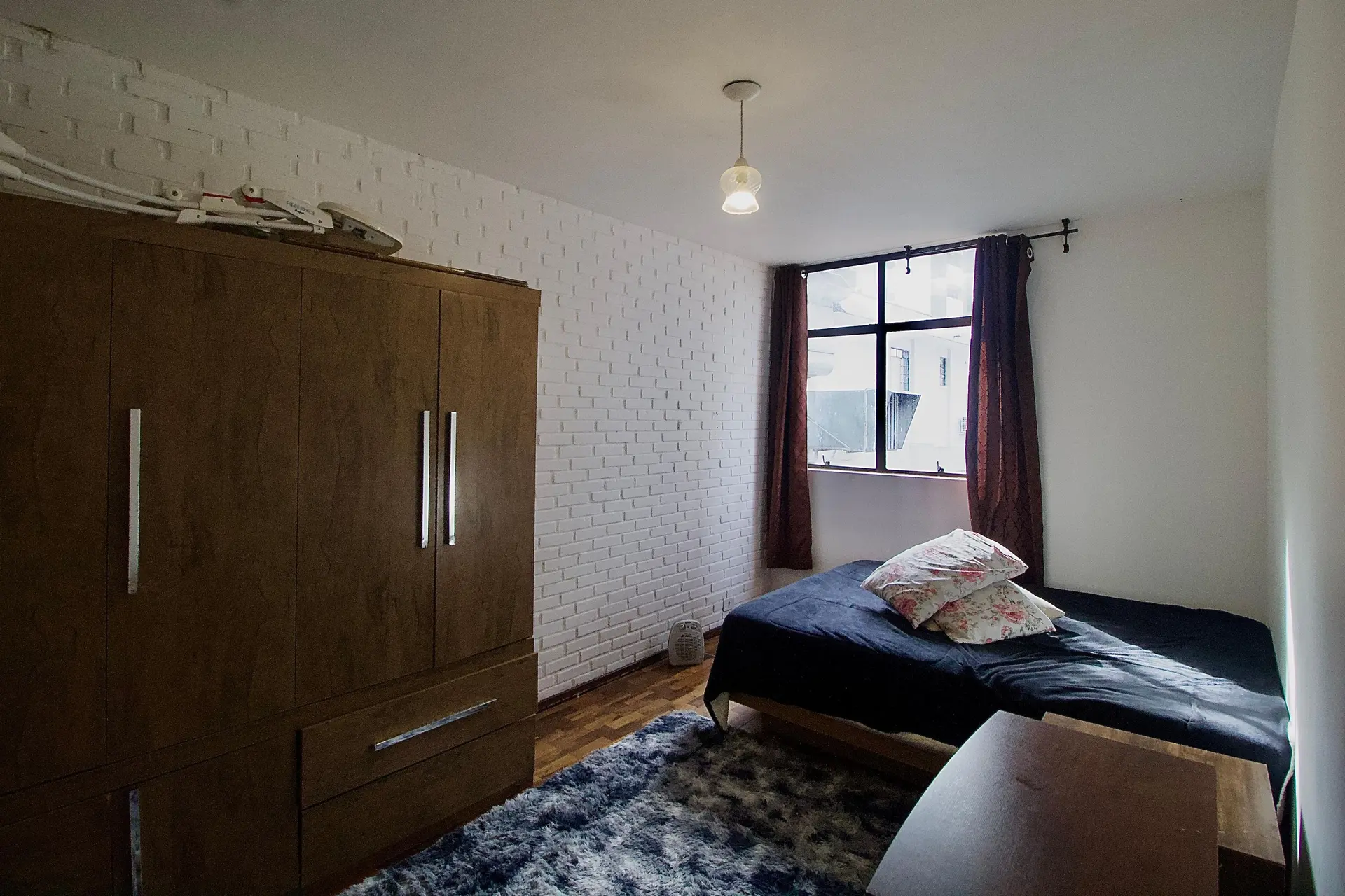 84 m² apartment with a home office and a bathtub — photo 6