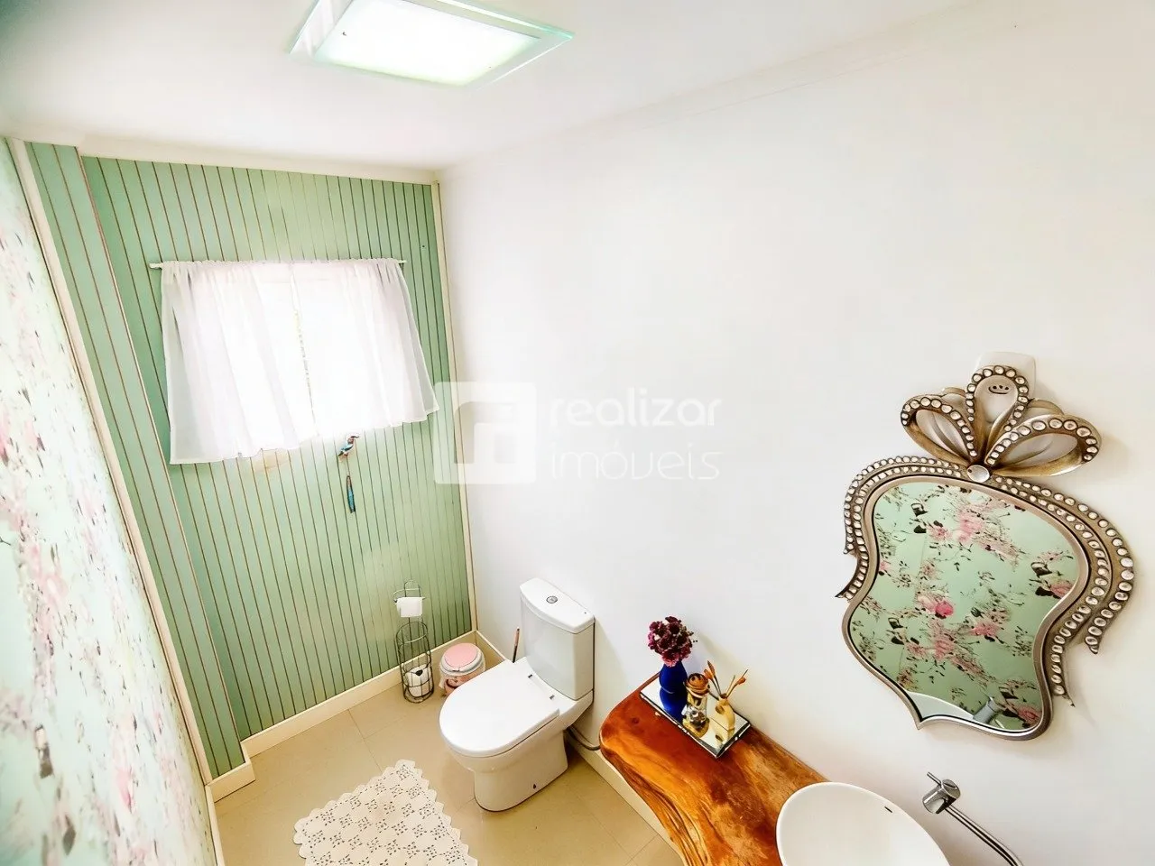 3-bedroom house with a water view in Florianópolis — photo 10