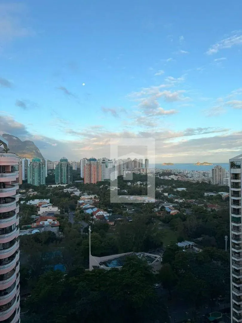Furnished duplex penthouse with 3 bedrooms and 191 m² — photo 23