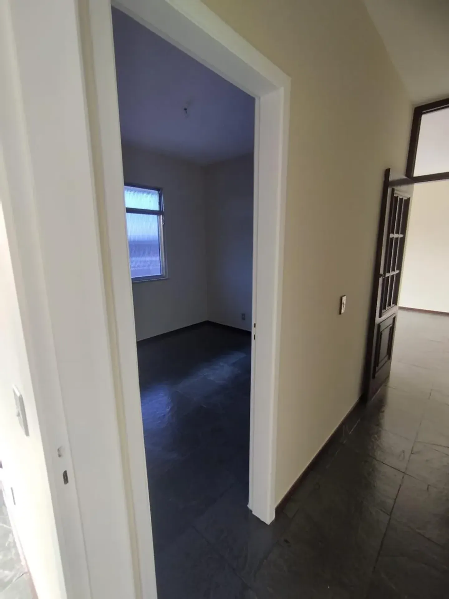 Rental apartment with 2 bedrooms and a private garden — photo 17