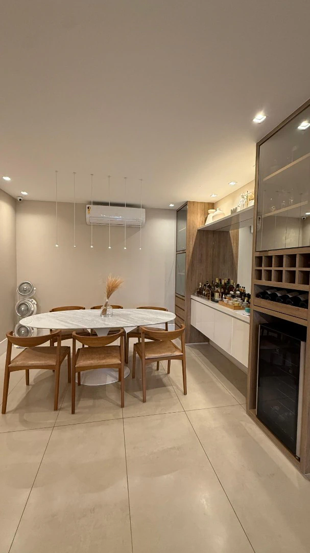 Apartamento mobiliado com 3 suítes e varanda de vidro — photo 5
