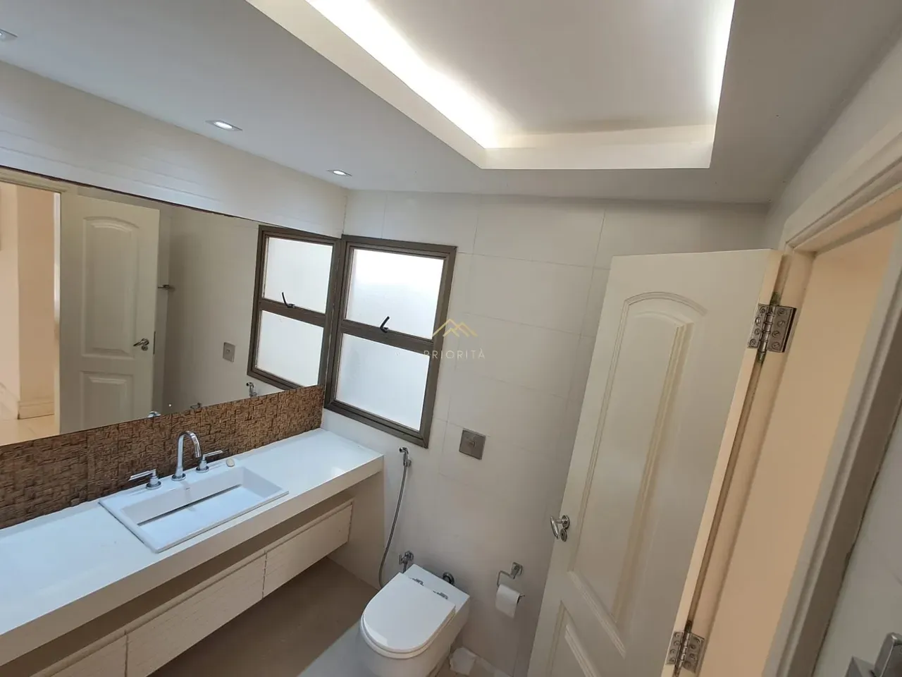 Floor-to-ceiling windows in a 4-bedroom apartment, 235 m² — photo 28