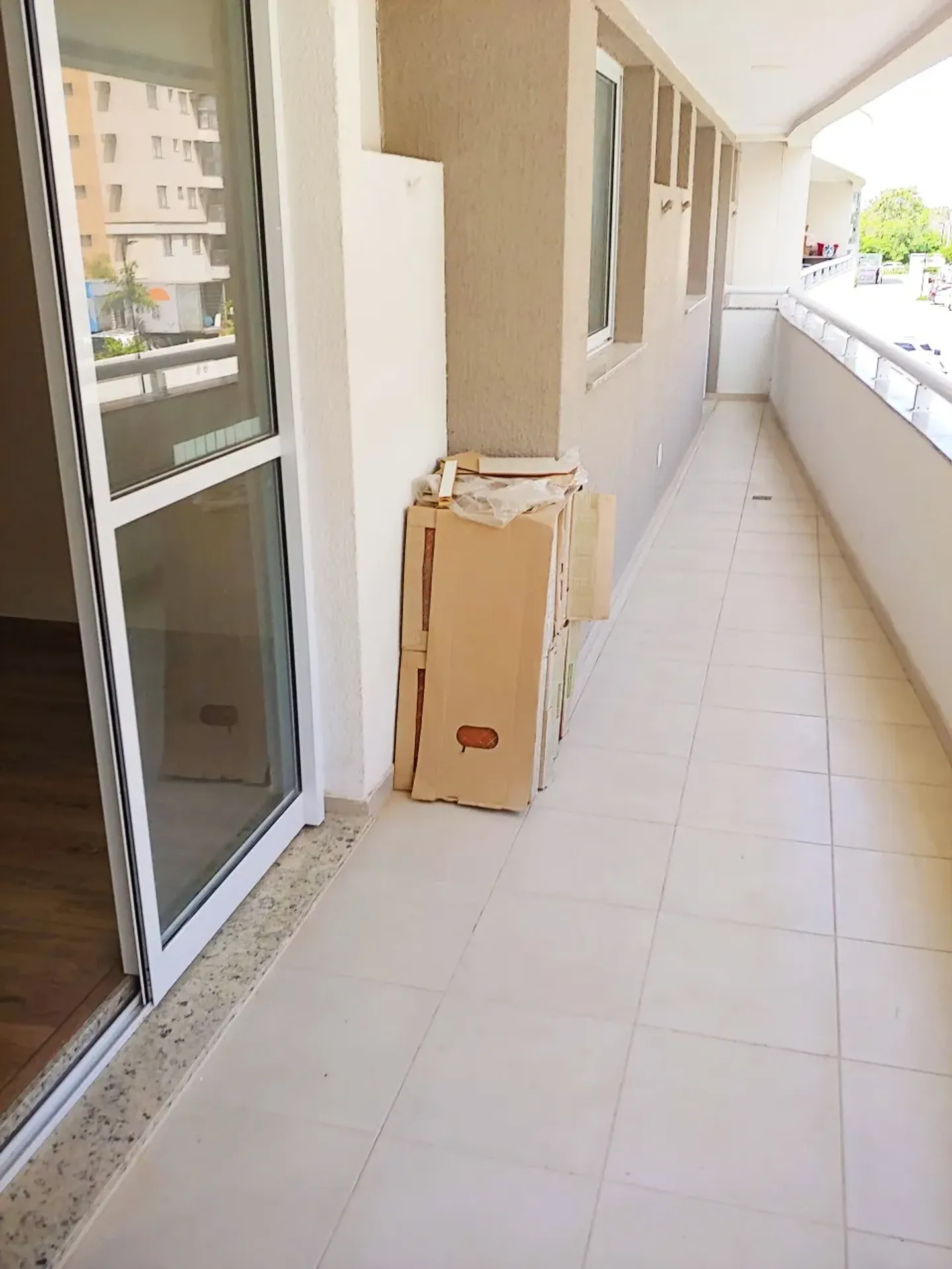Apartment with 3 bedrooms, balcony and 2 parking spots — photo 8