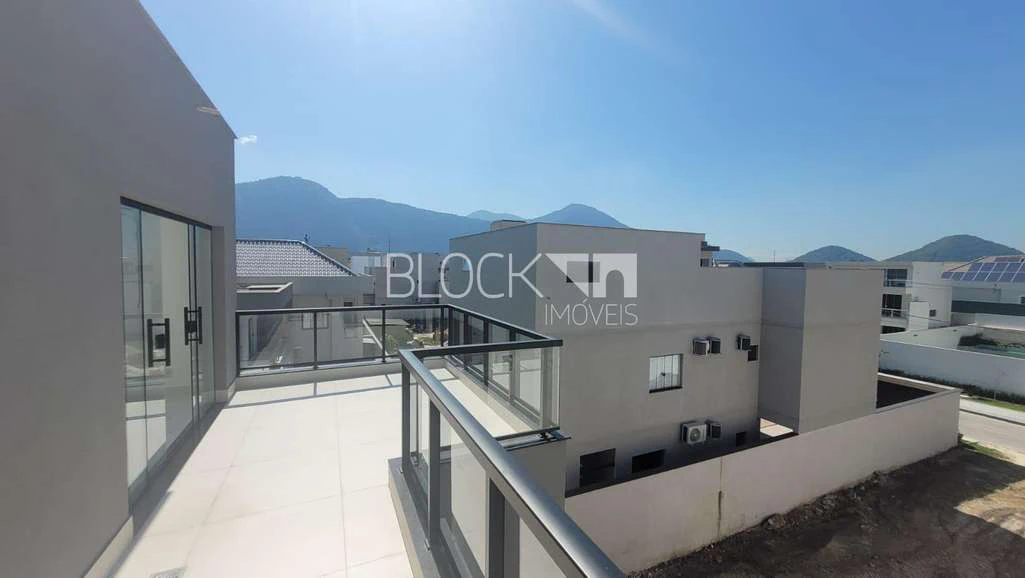 Casa com 6 suítes e cozinha americana aberta com fogão a gás — photo 25