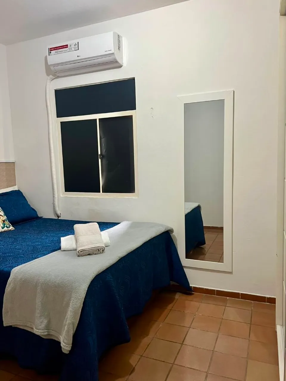 Unfurnished 3-bedroom apartment with a balcony — photo 3