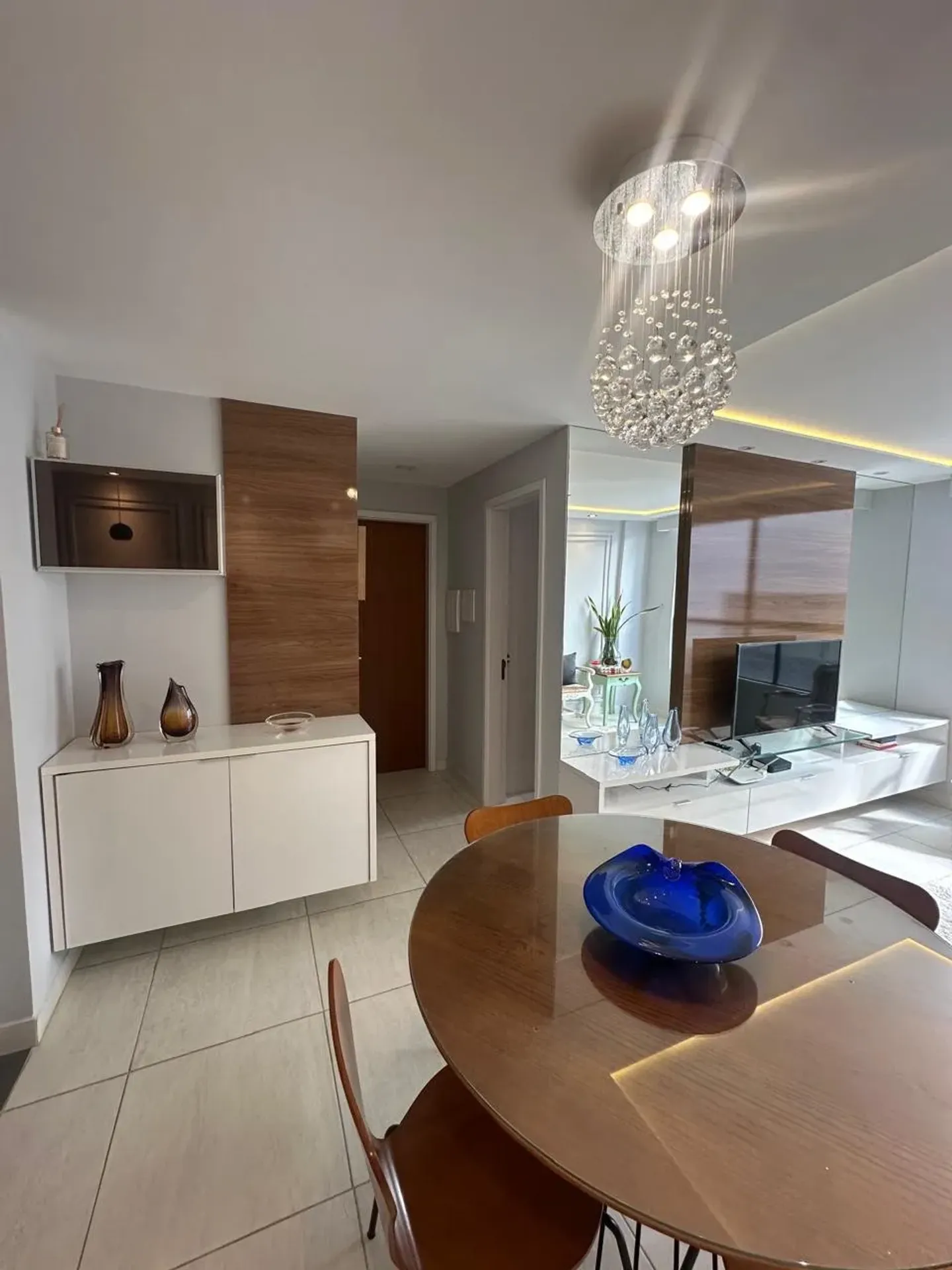 2-bedroom apartment with a washing machine in João Pessoa — photo 18