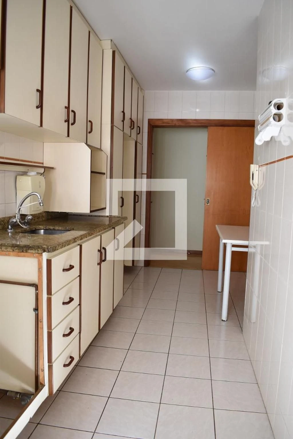 3-bedroom apartment with a washing machine in Curitiba — photo 5