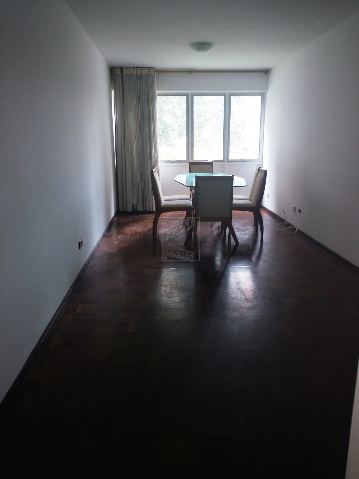 3-bedroom apartment with wood or laminate floors in Curitiba — photo 5