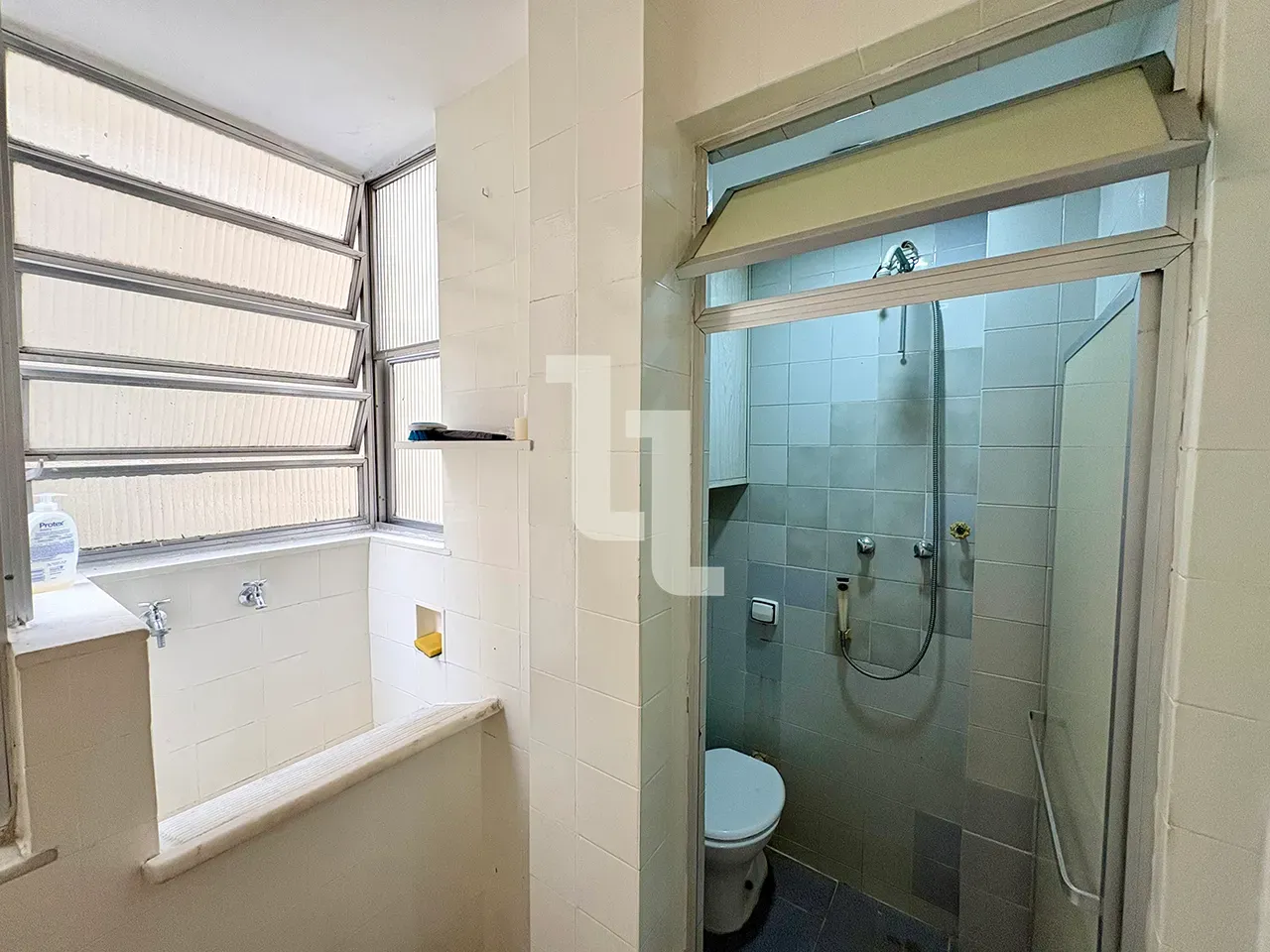 Home office in a 2-bedroom apartment, 85 m² — photo 14