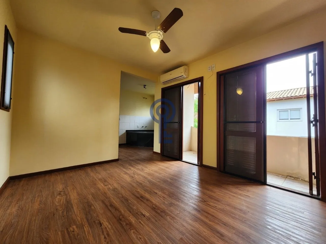 Condo house with 4 bedrooms and a private garden — photo 26