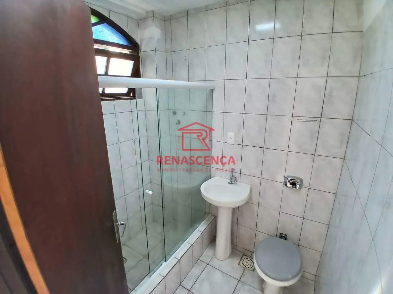 Casa com 5 quartos e 5 banheiros, vaga para 4 carros — photo 13