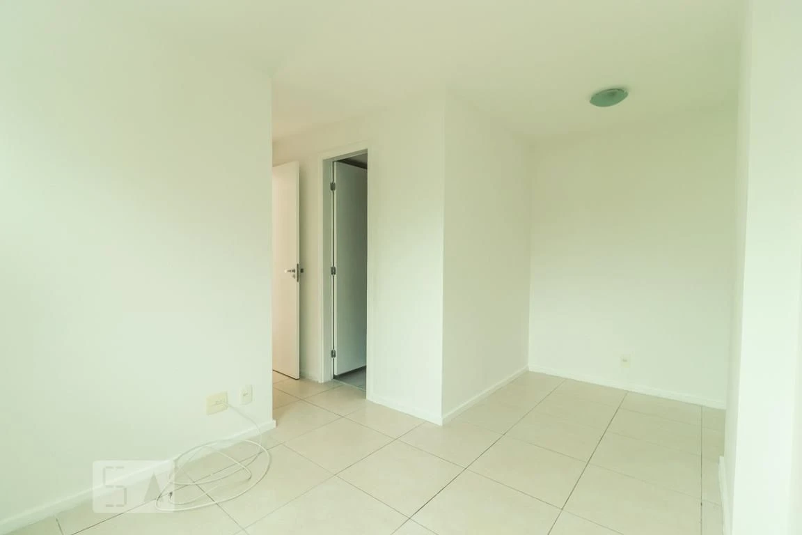 2-bedroom apartment with condo BBQ area and 1 parking spot — photo 36