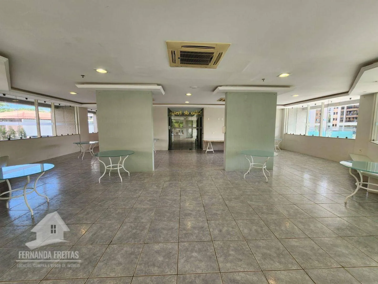 Furnished duplex penthouse with 3 bedrooms and 191 m² — photo 49