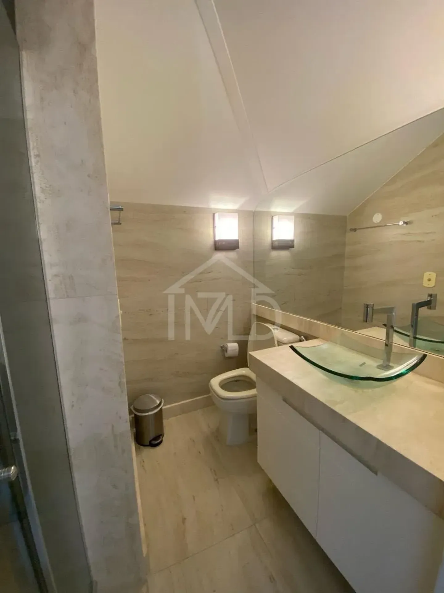 Furnished house with 5 en-suite bedrooms and pool — photo 19