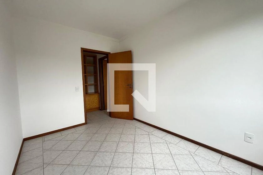 5-bedroom apartment with a bathtub in Florianópolis — photo 15