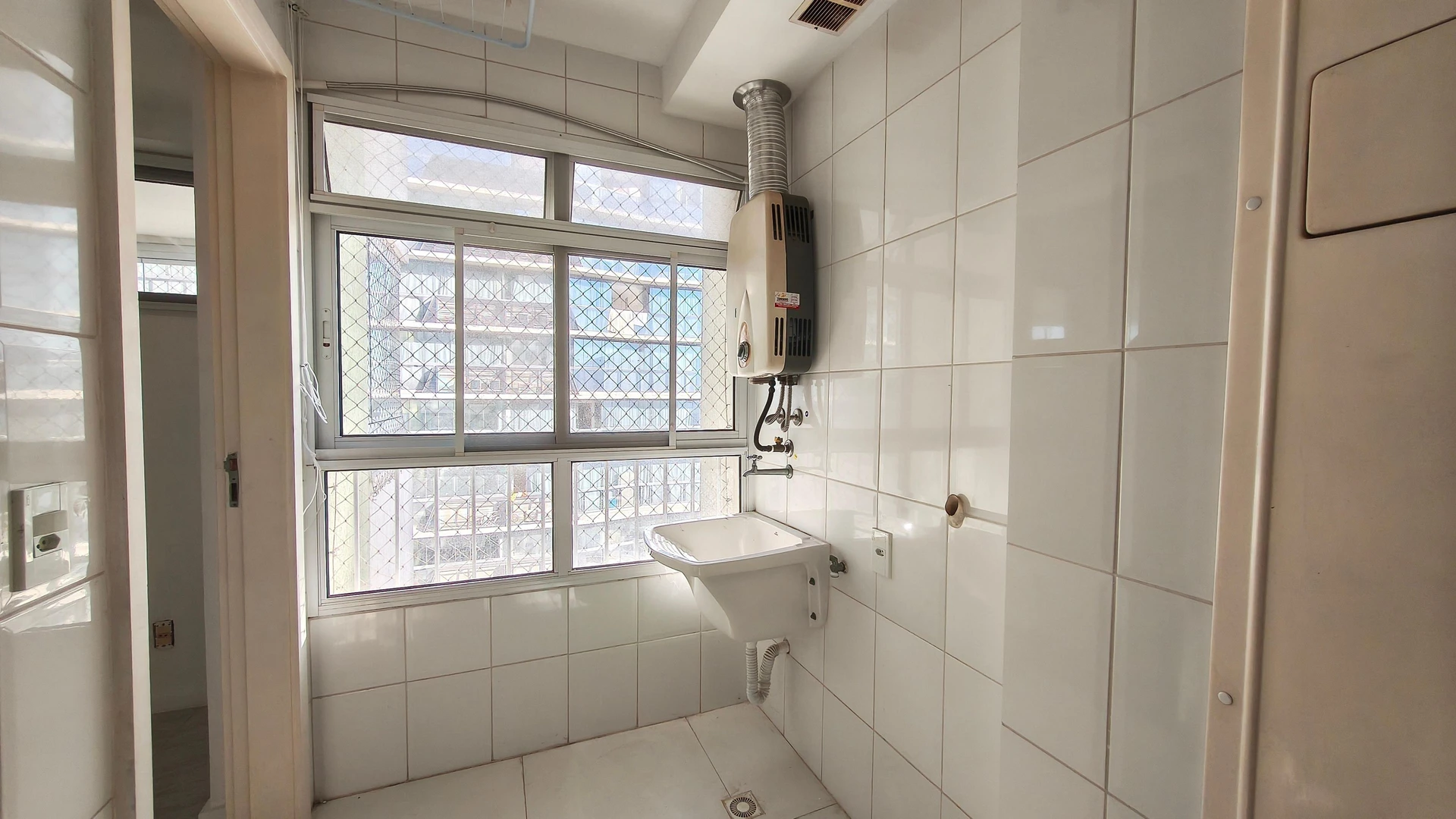 Apartamento para alugar com 2 quartos e 2 banheiros — photo 17