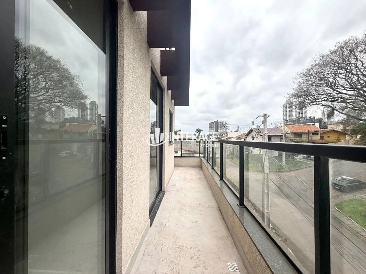 2-bedroom apartment with a home office in Curitiba — photo 9