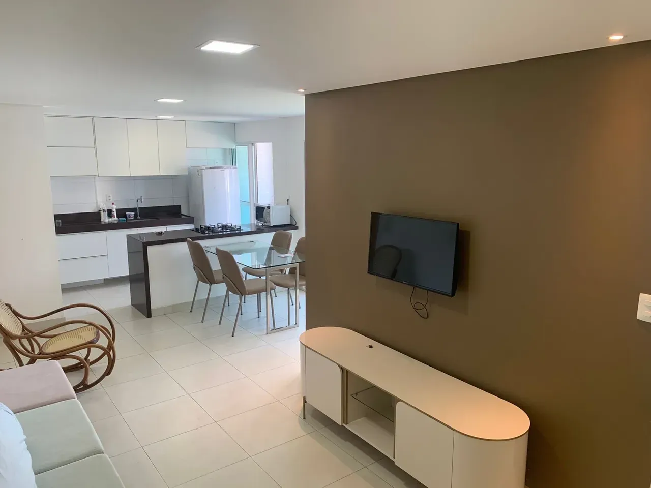 Furnished 2-bedroom apartment with a balcony