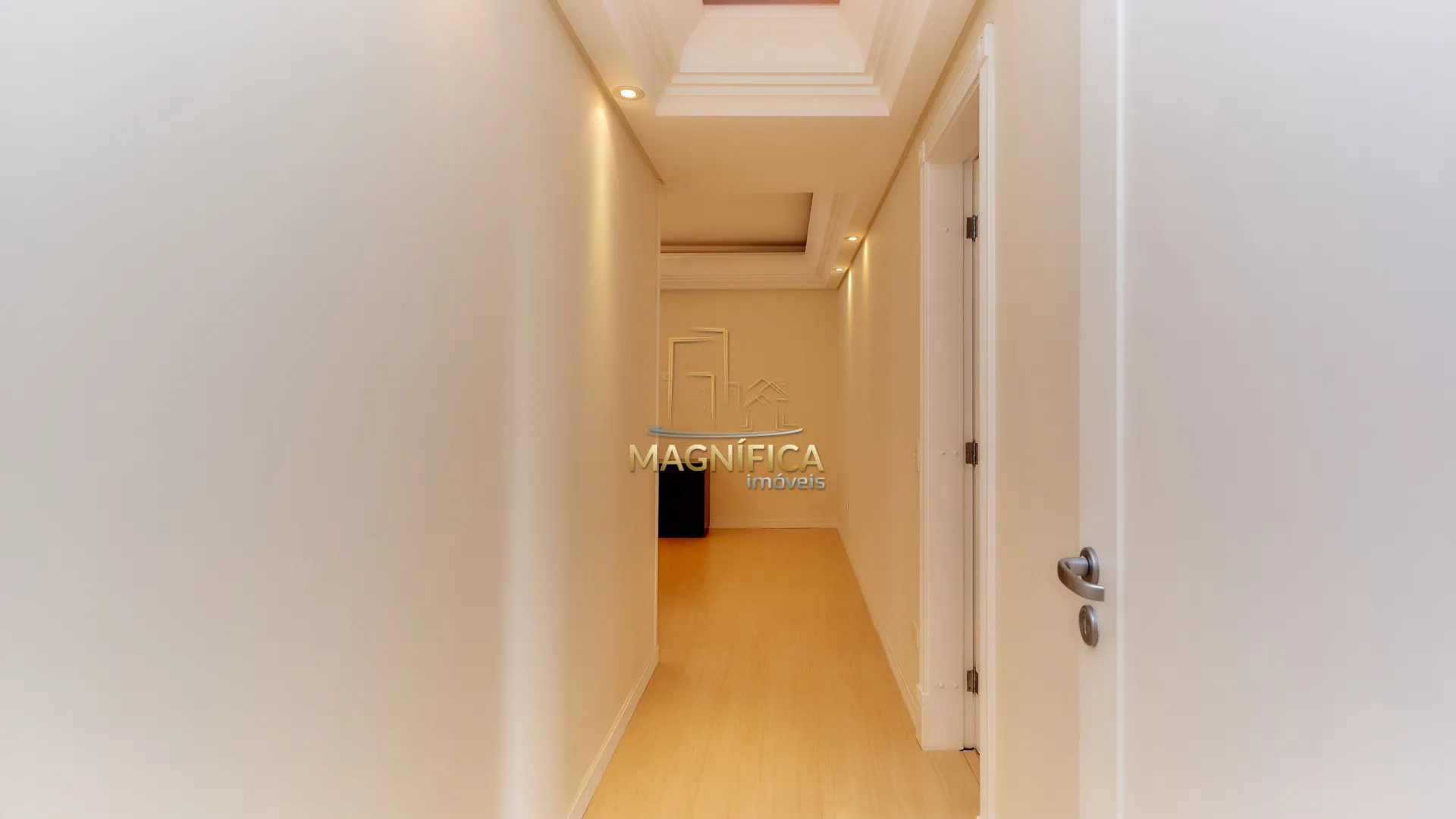 Apartamento de 322 m² con 3 suites y 4 plazas de garaje — photo 30
