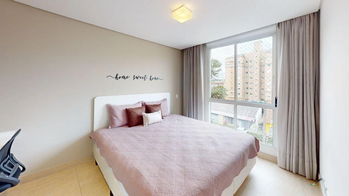 One-bedroom apartment with floor-to-ceiling windows — photo 14