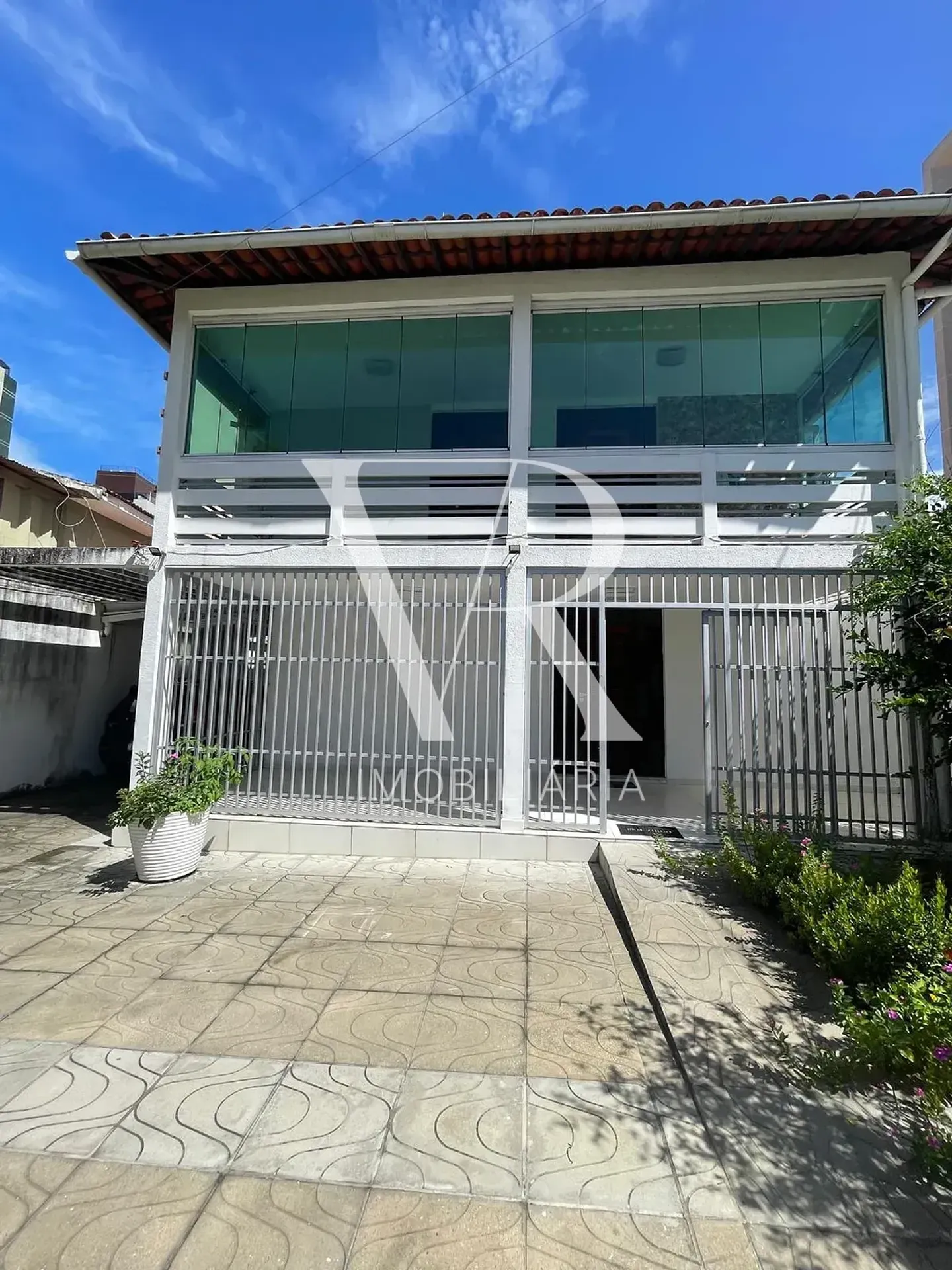 6-bedroom house with balcony and 4 bathrooms — photo 6