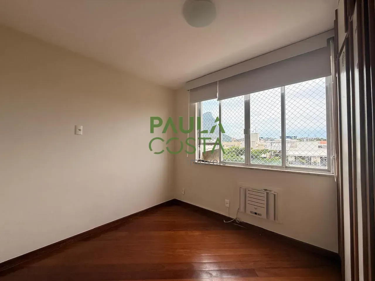 Top-floor apartment with 5 bedrooms and 5 bathrooms plus balcony grill — photo 31