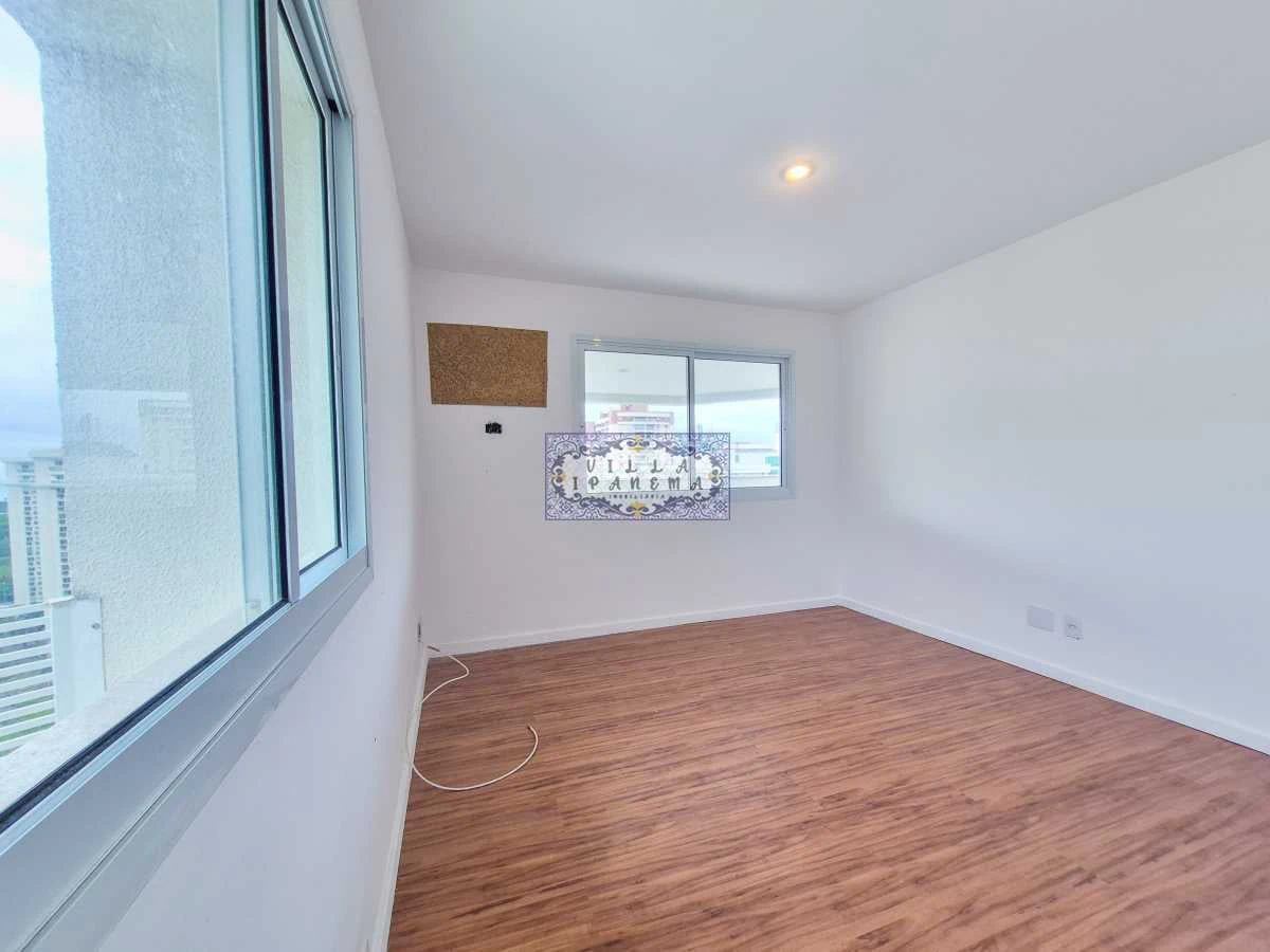 Apartment, 381 m², with a water view — photo 12