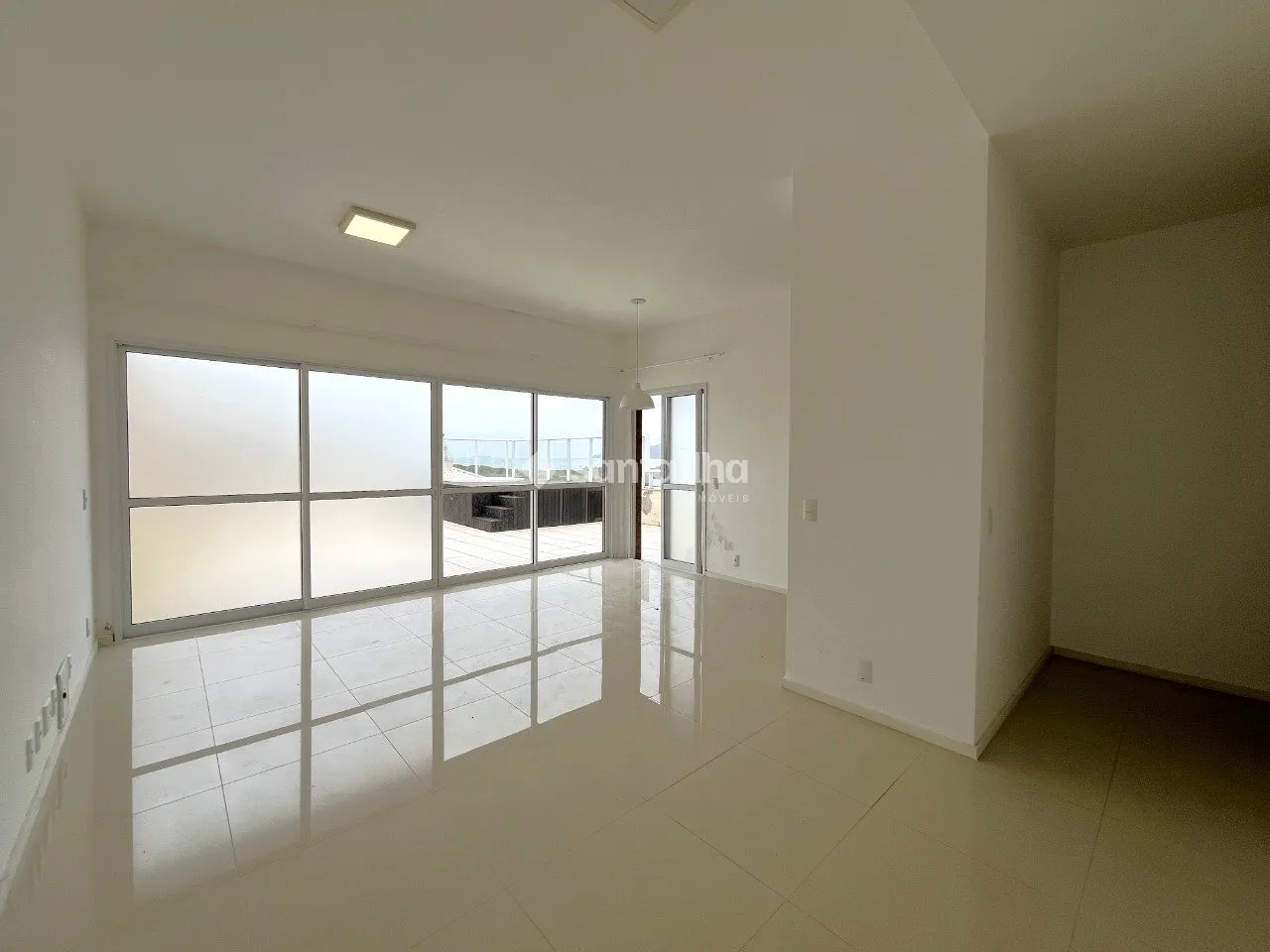 Penthouse de 232 m² con 2 dormitorios y cocina abierta — photo 10