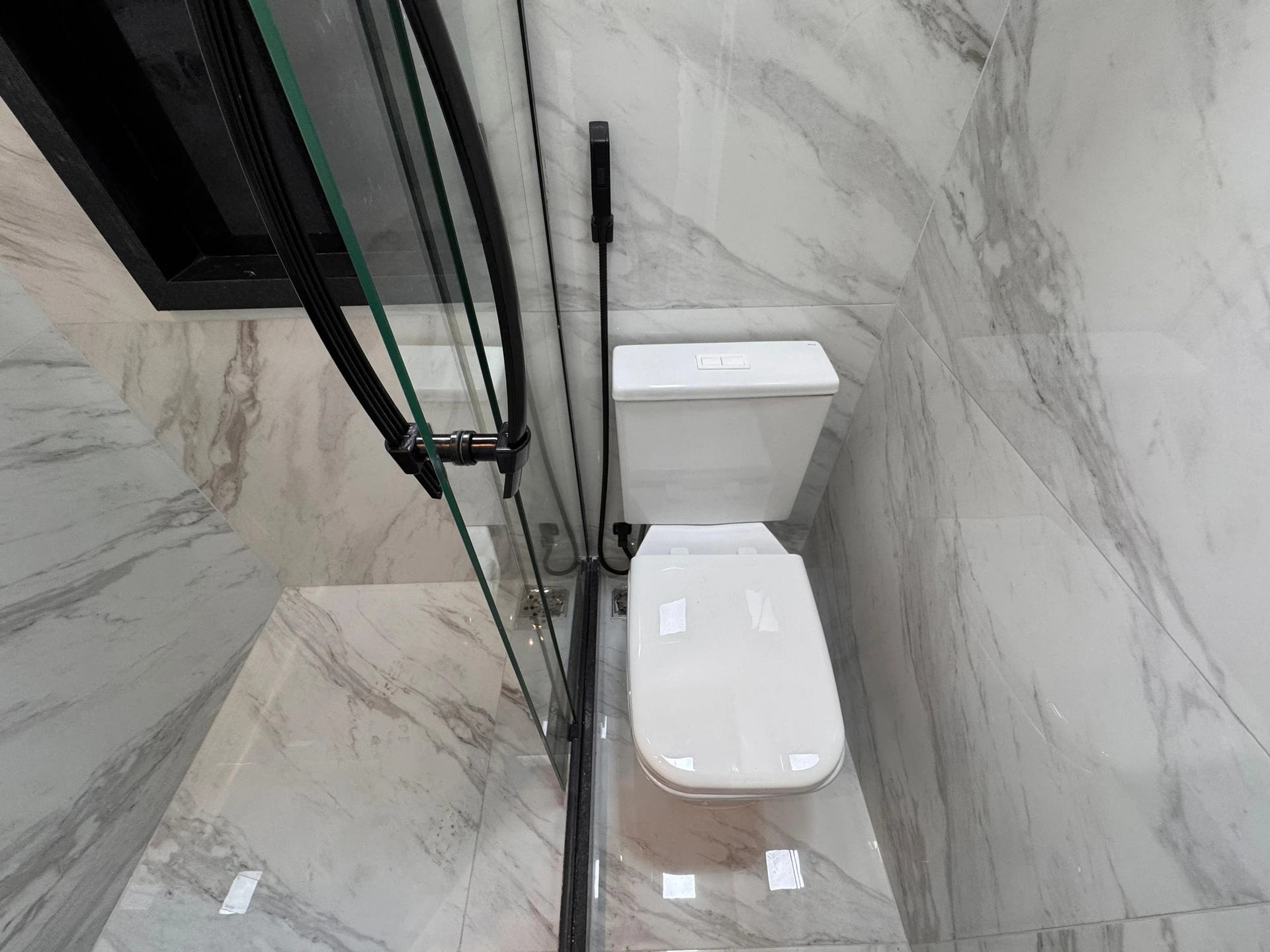 Condo house with 4 en-suite bedrooms and private yard — photo 58
