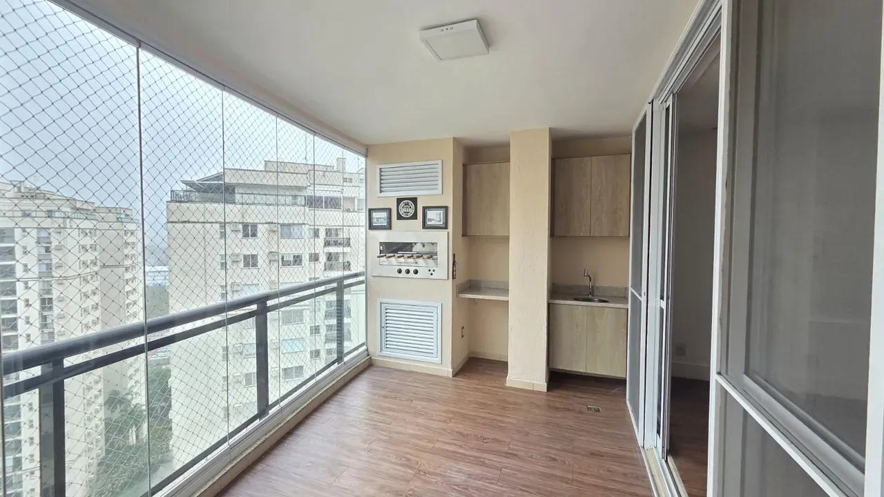 Apartamento com cozinha integrada e 4 quartos — photo 42