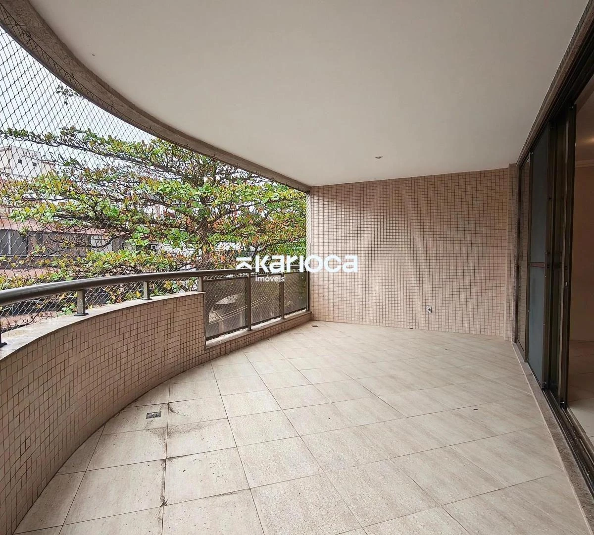 Apartment, 193 m², with a grill on the balcony — photo 4