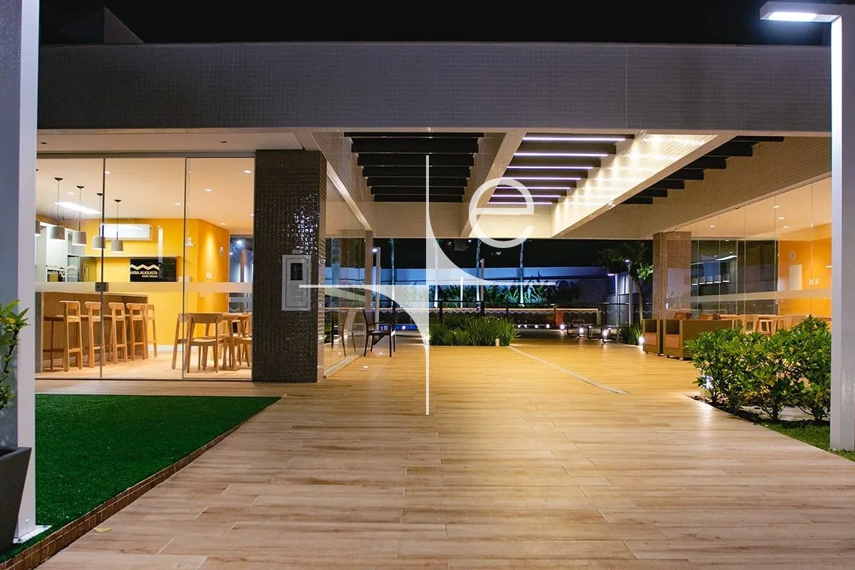 76 m² apartment with 2 bedrooms and a built-in balcony grill — photo 30