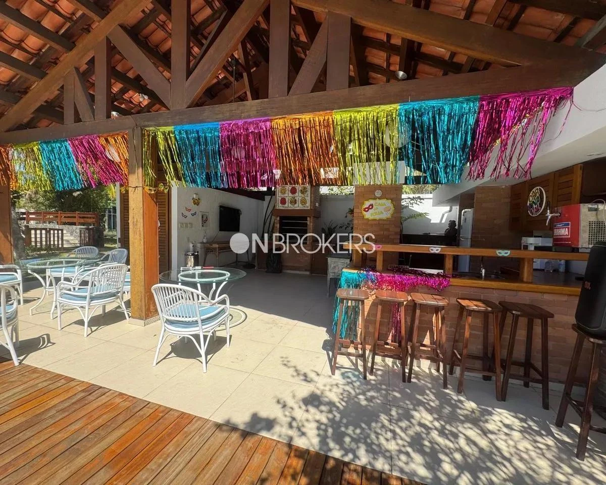 Furnished house with 1000 m², 5 en-suites and 7 parking spots — photo 17
