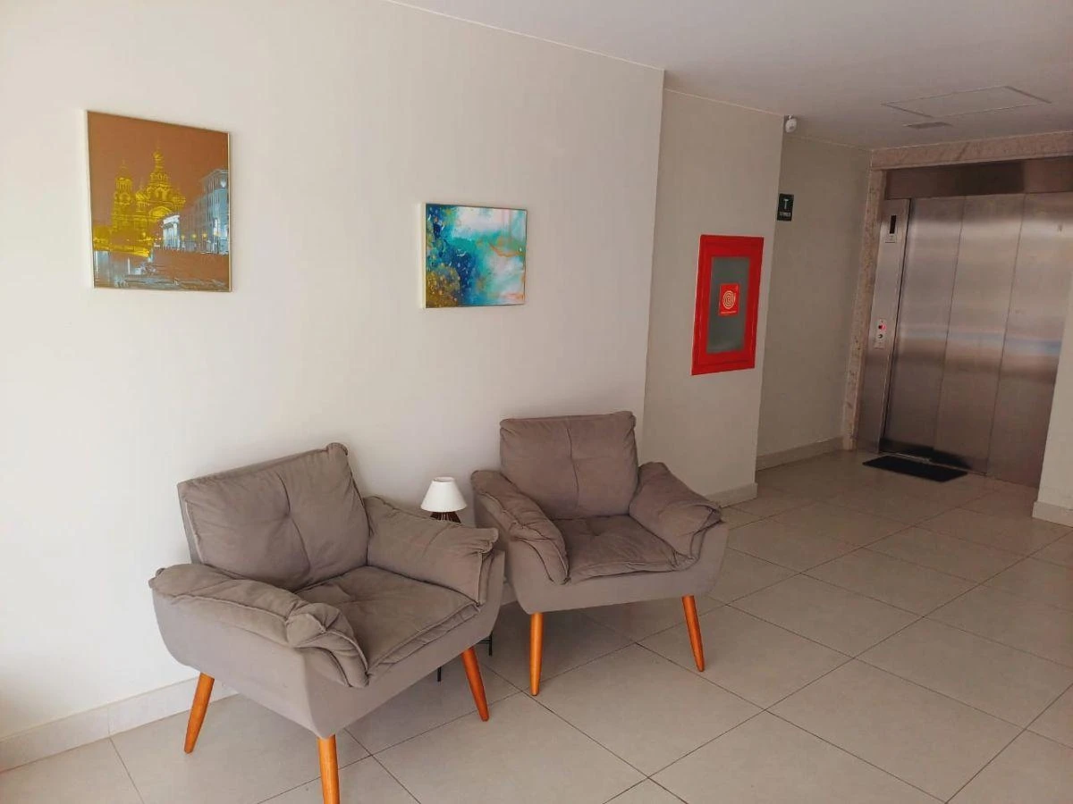 145 m² top-floor home with balcony and 2 parking spots — photo 18