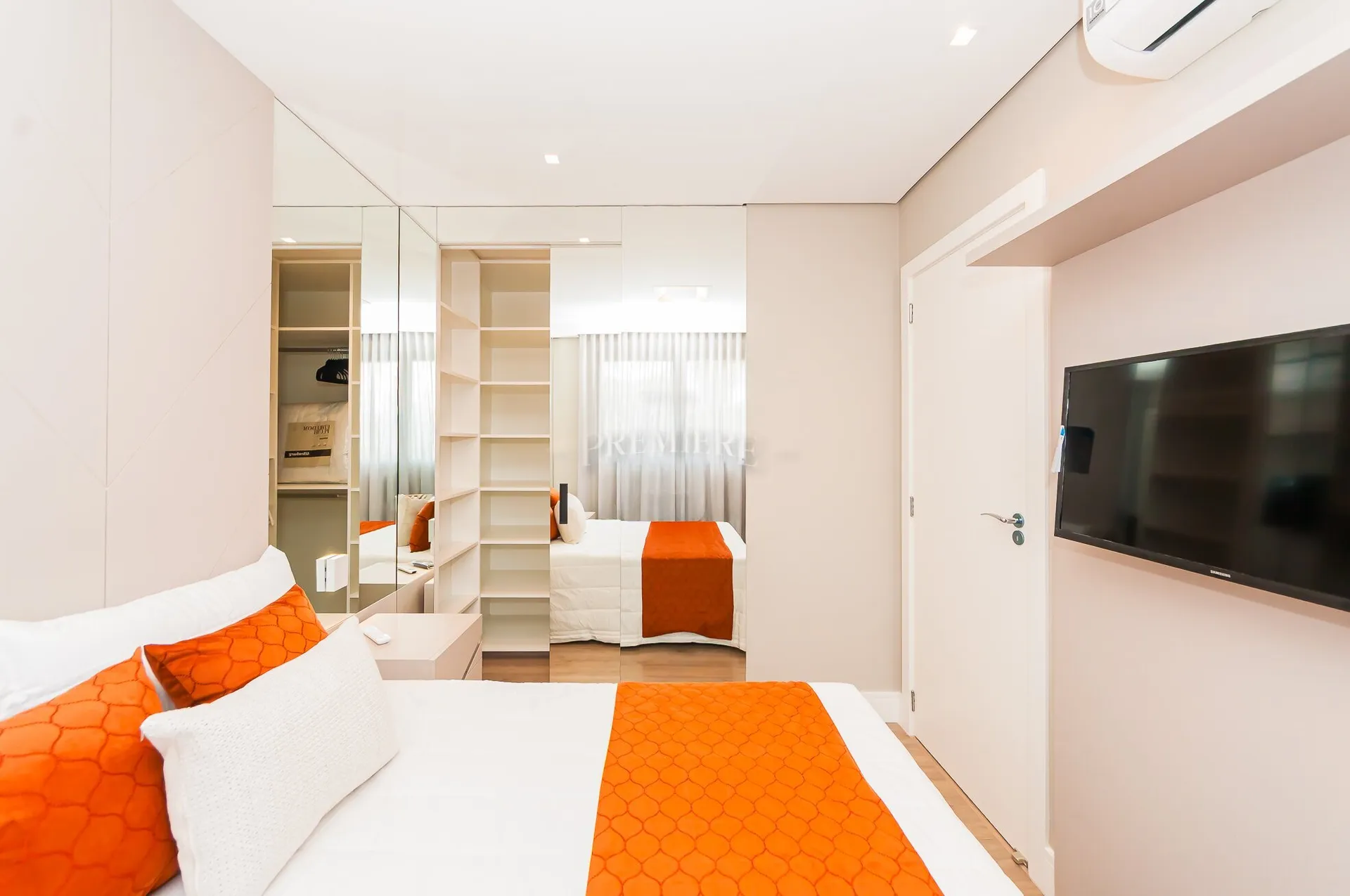 Furnished 63 m² apartment with 1 bedroom and 1 parking space — photo 9
