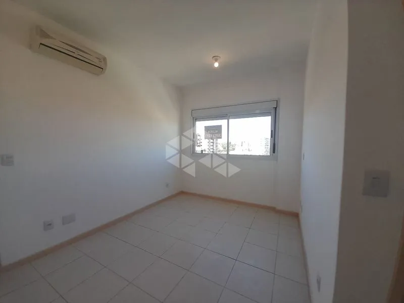 95 m² apartment with 3 bedrooms and 2 bathrooms — photo 24