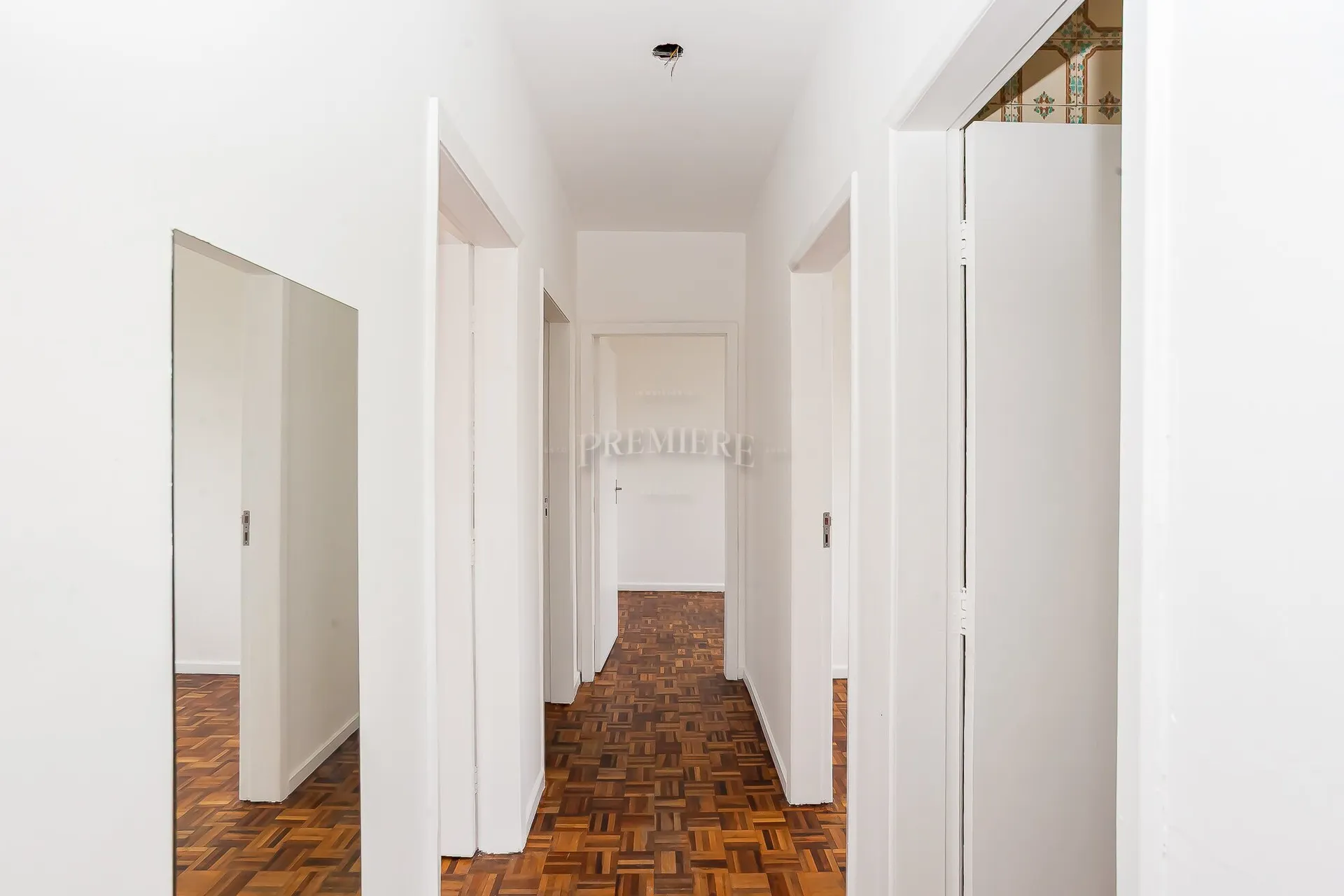3-bedroom apartment with a washing machine in Curitiba — photo 16