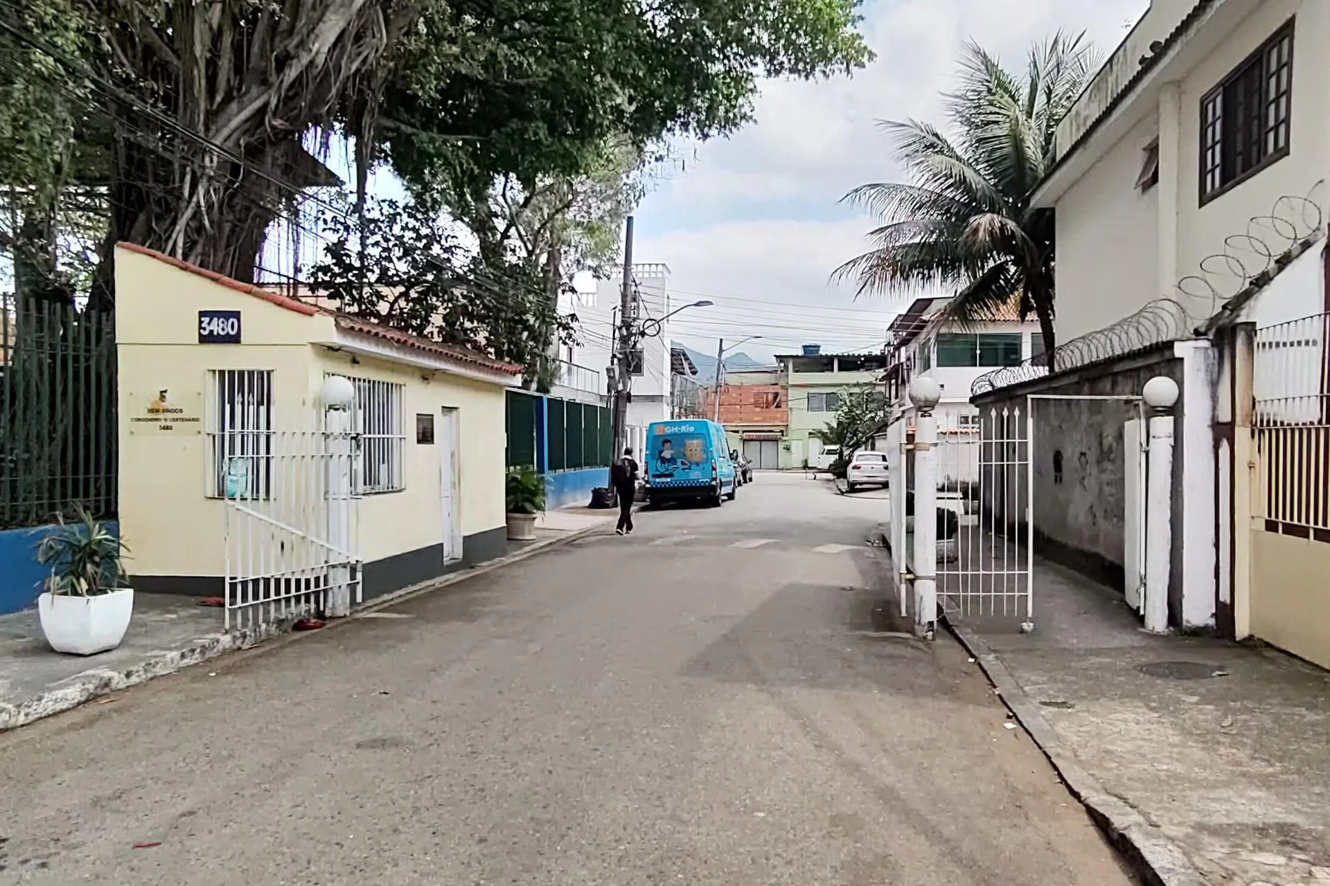 Casa em condomínio com cozinha aberta e 1 quarto