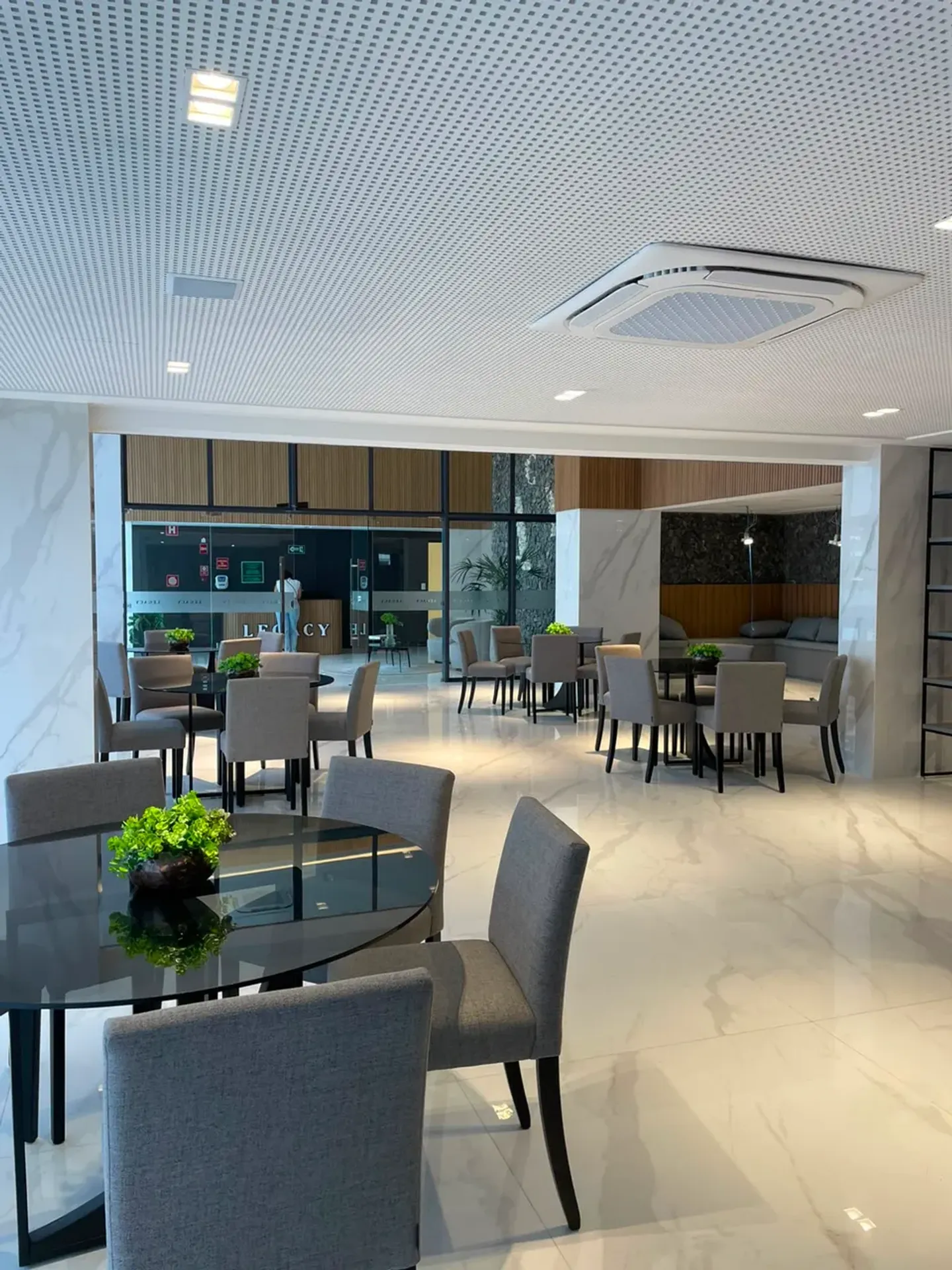 Apartamento mobiliado de 2 quartos com 48 m² no 9º andar — photo 16