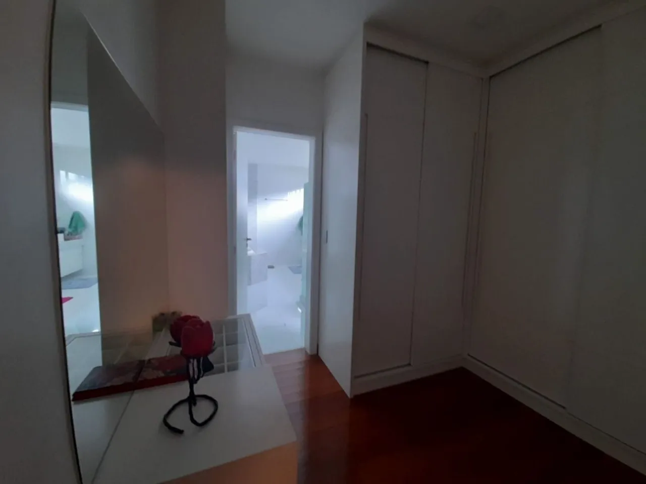 Casa mobiliada com 4 quartos e 5 banheiros — photo 26