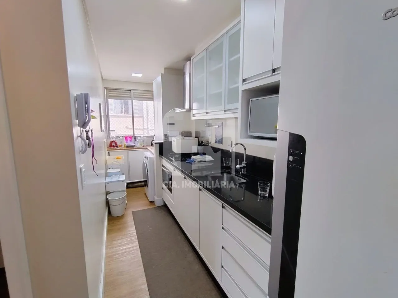 Furnished 52 m² studio with 1 bedroom and 2 baths — photo 2