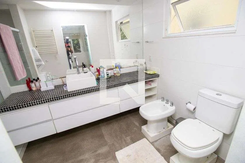 Condo house with 4 suites and 500 m² plus private garden — photo 26